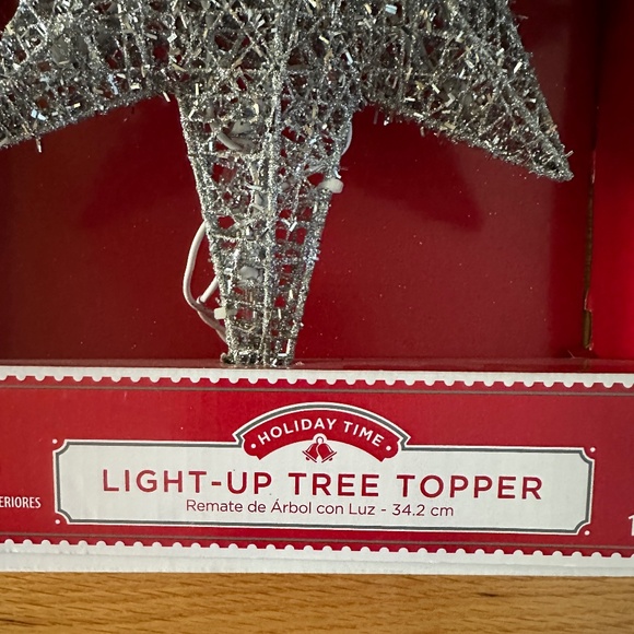 NWT Holiday Time Silver Star Light-Up Tree Topper - Picture 3 of 14